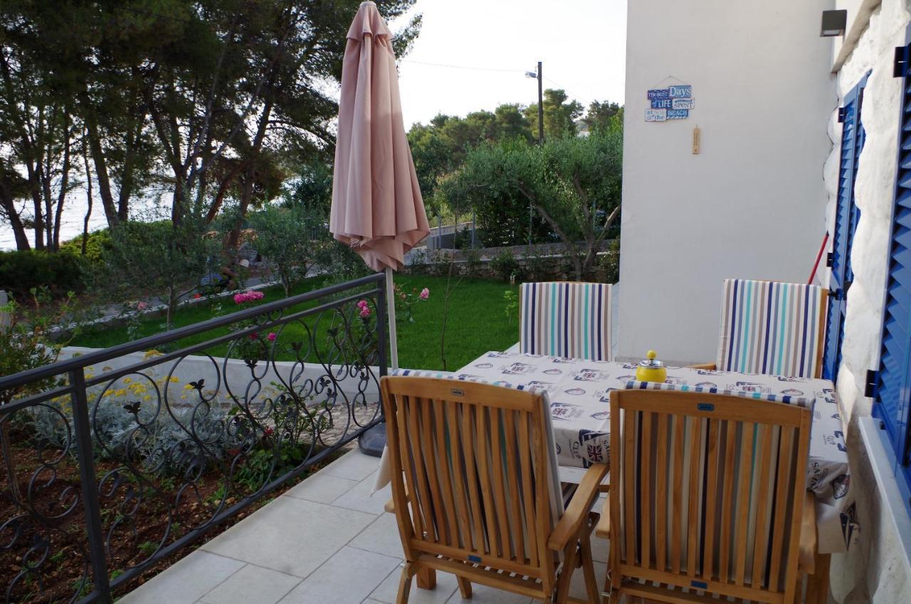 Apartments By The Sea Slatine, Ciovo - 14158 Exterior foto