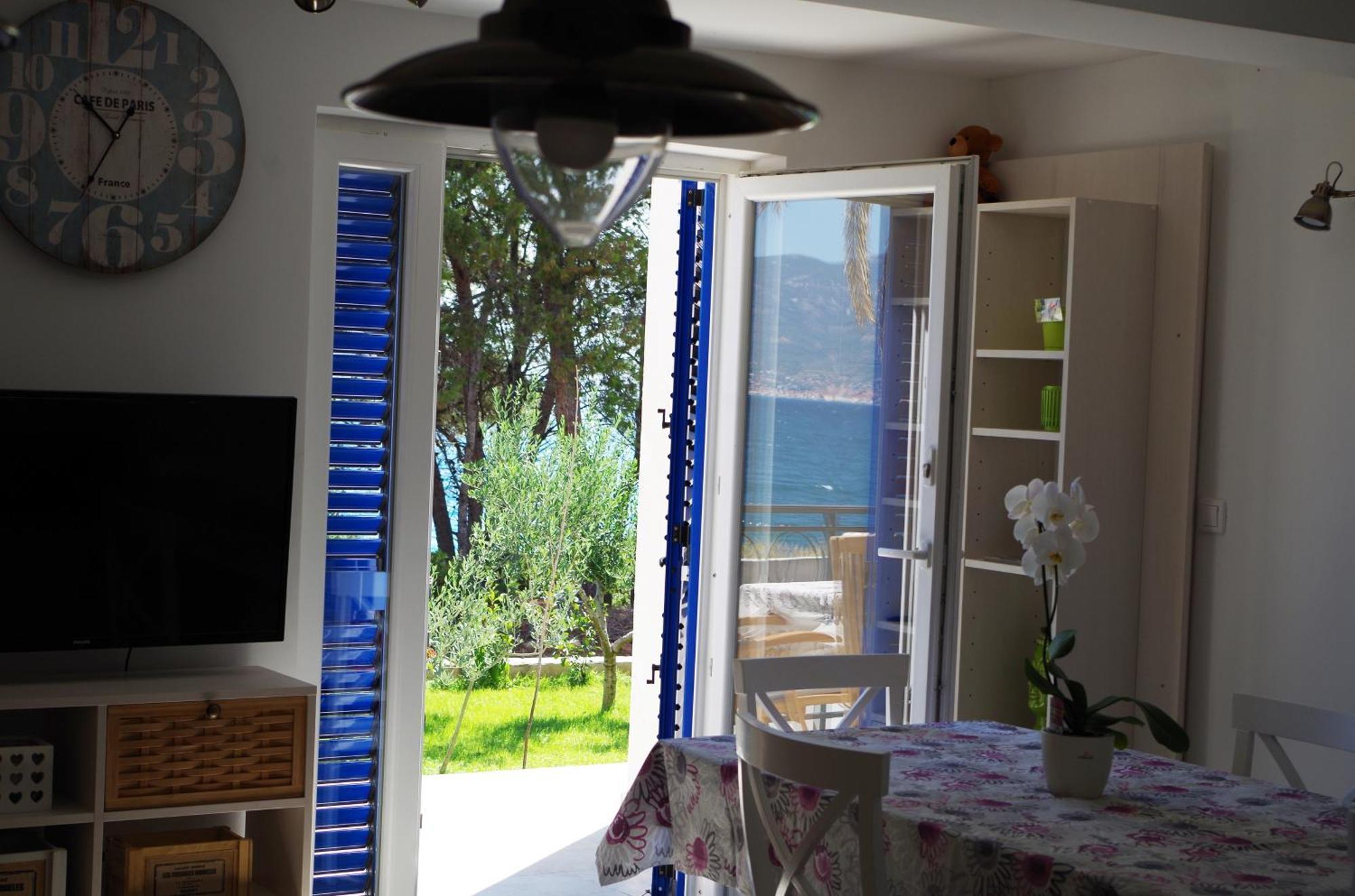 Apartments By The Sea Slatine, Ciovo - 14158 Zimmer foto
